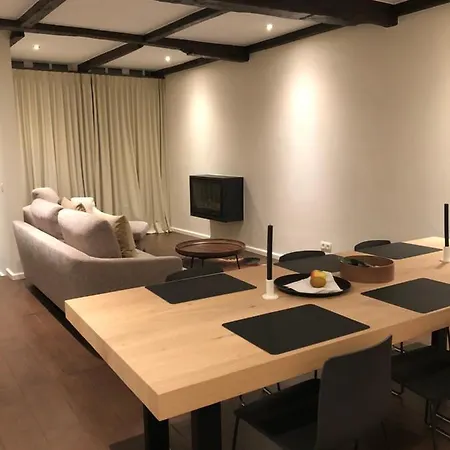 Entire House In Centre Of * ヘント