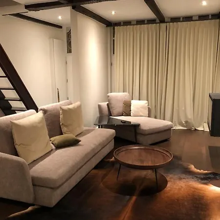 Entire House In Centre Of 別荘 ヘント
